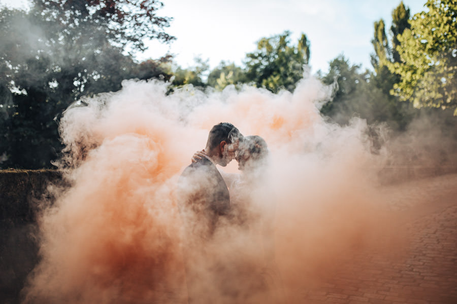 portugal destination wedding quinta da torre lanhelas minho portugal amotional photography smoke bomb outside dinner